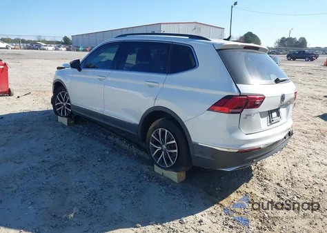 2020 Volkswagen Tiguan 2.0T Se/2.0T Se R-Line Black/2.0T Sel из США, поврежденный, VIN 3VV3B7AXXLM124839